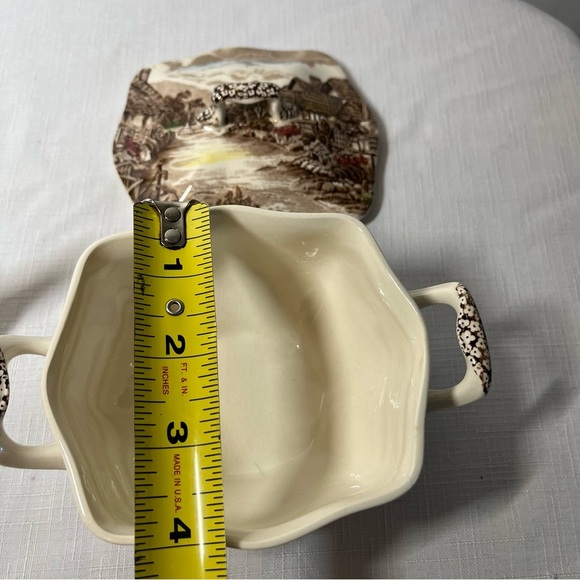 Johnson Brothers Olde English Countryside servers. Gravy/cream veggies dish - Picture 10 of 10